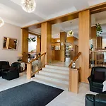 Monti Szálloda 4*
