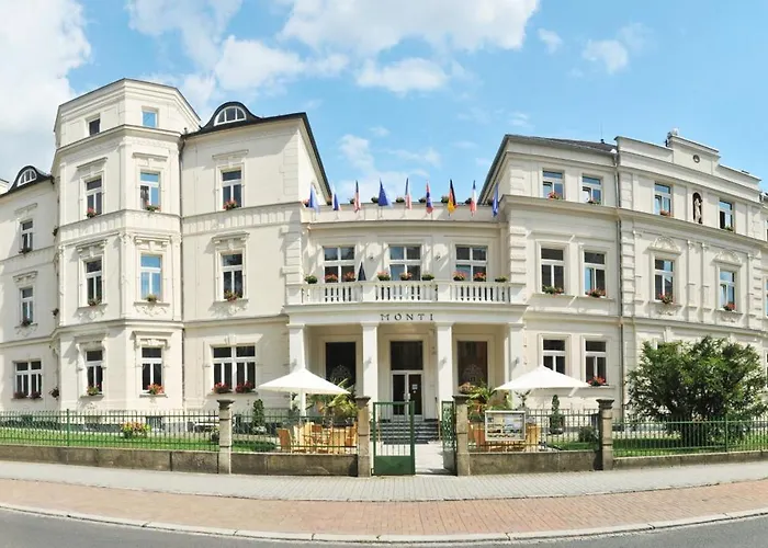 Hotel Monti
